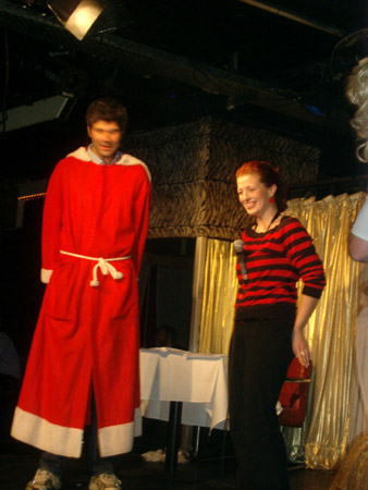 deine lieblingsfarbe ist wohl rot..?