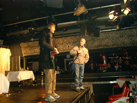 ey, wir m�ssen sofort weg!!