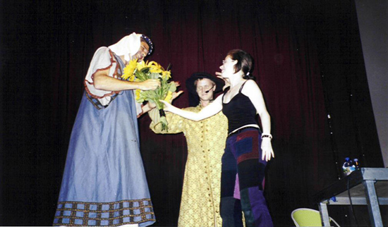 die sch�nste blumen�bergabe