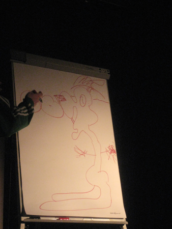 er riecht: grrrooße Brüste!