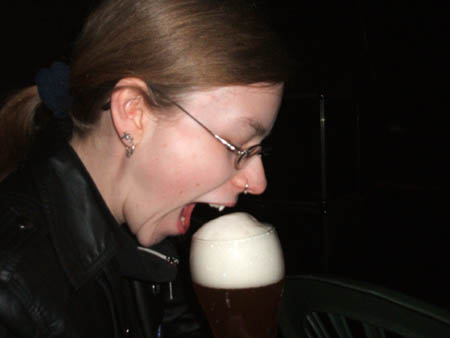 ein bier zum reinbei�en