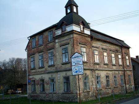 ..hinter der grenze..