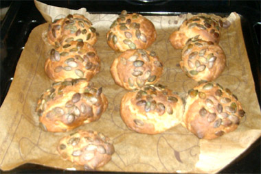 springhuhns ber�hmte K�rnerbr�tchen sind fertig!