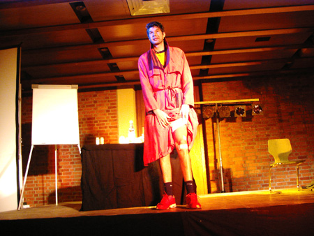 frischoperiertes knie..