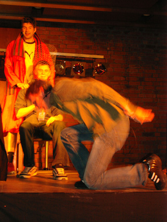 das freilandhuhn und der korn..