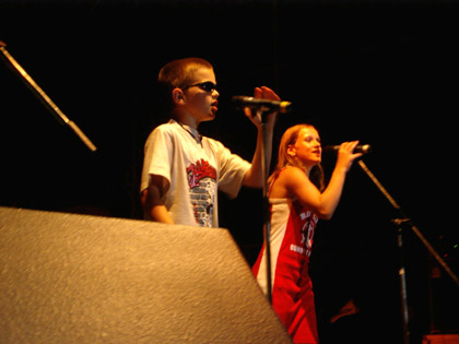 zwei drittel von shalalu