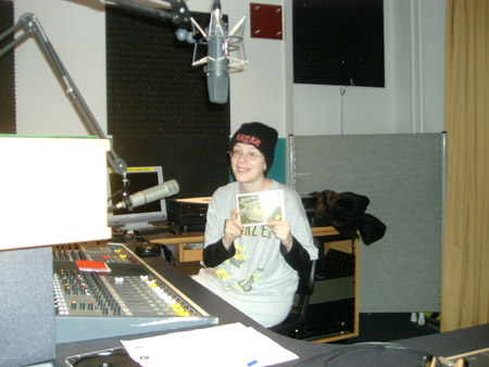 chrissy mit dem fahrplan von �86