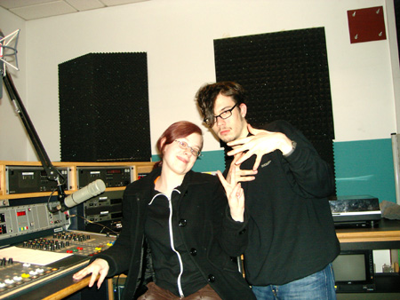 wie wird man prominent? mit d�mlicher frisur?