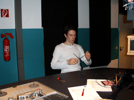 christian beschl�gt die brille..