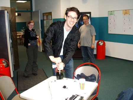 die gef�hrliche sektflasche