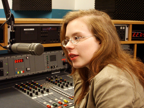 chrissy an den kontrollen