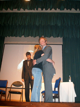 das wirkt etwas hölzern..